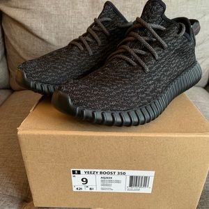 Yeezy Boost 350 Pirate Black Size 9 New in Box